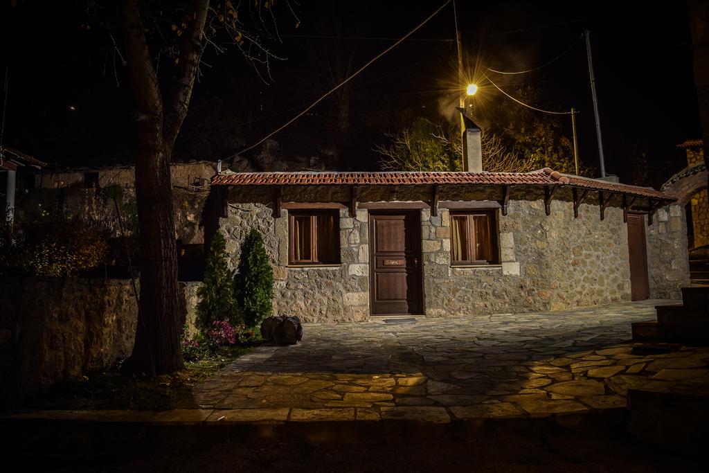 Paliokastro Guesthouse Kato Sinikia Trikalon ภายนอก รูปภาพ