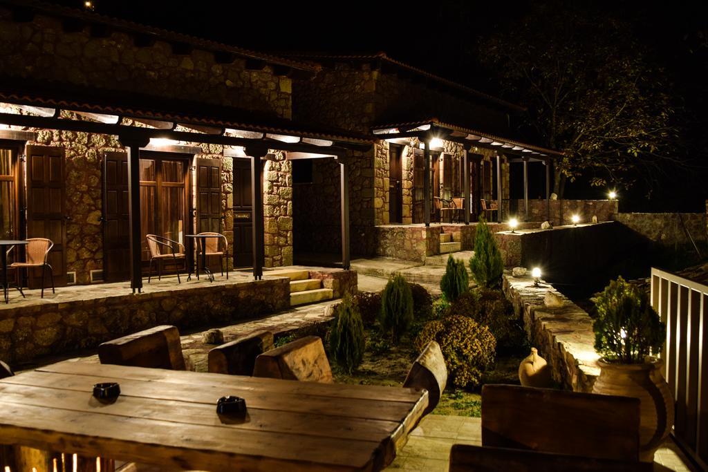 Paliokastro Guesthouse Kato Sinikia Trikalon ภายนอก รูปภาพ